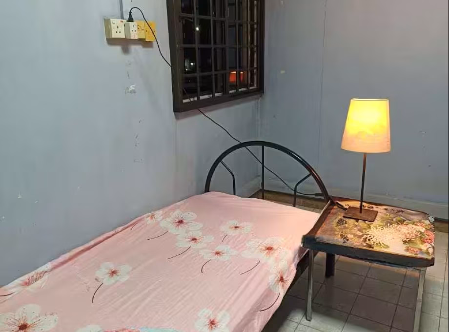 单间出租 • 乌节 • 611 Ang Mo Kio Avenue 5 • S$650 • 3房(2臥室) • 普通房 照片