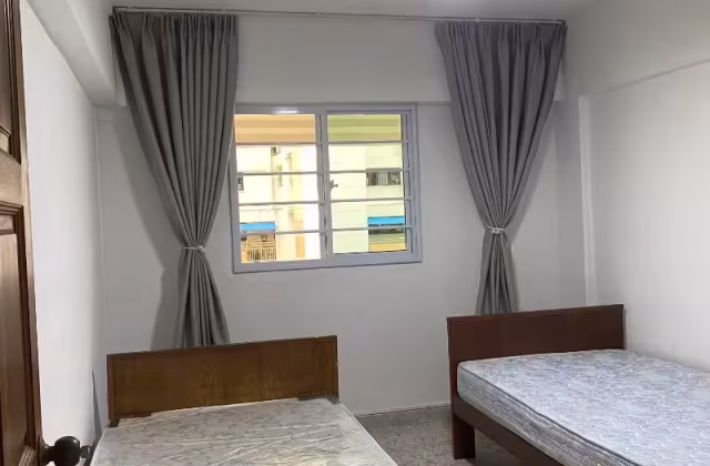 单间出租 • 金文泰 • 55 Telok Blangah Drive • S$1220 • 3房(2臥室) • 普通房