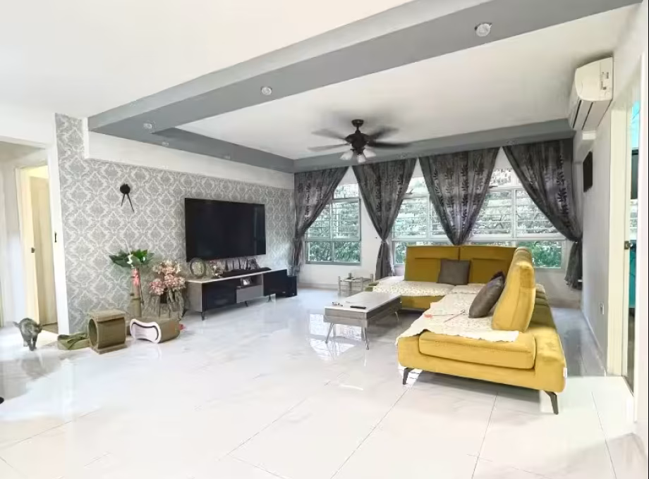 房屋出售 • 武吉巴督 • 442A Bukit Batok West Avenue 8 • S$760000 • 5房(4臥室) • 1206ft² / 112m² 照片