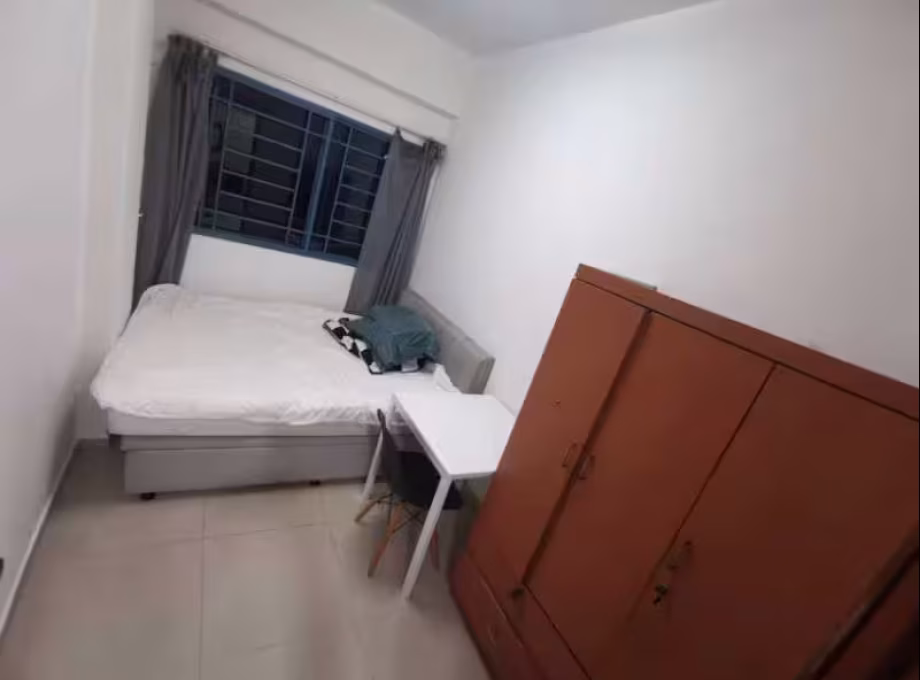 单间出租 • 欧南 •  Grandlink Square • S$1000 • 住宅公寓 • 普通房 照片