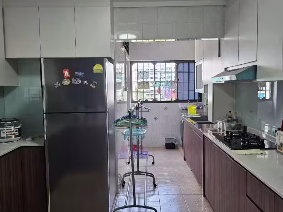单间出租 • 三巴旺 • 614 Woodlands Avenue 4 • S$800 • 4房(3臥室) • 普通房 照片
