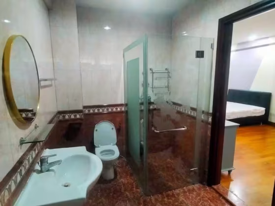 单间出租 • 中央集水区 •  Seletar Hills Estate • S$2200 • 双拼别墅 • 主人房 照片