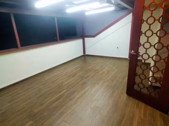 单间出租 • 中央集水区 •  Seletar Hills Estate • S$2200 • 双拼别墅 • 主人房 照片
