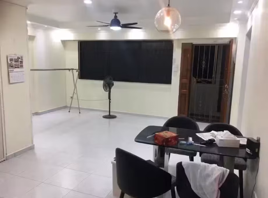 单间出租 • 林厝港 • 673B Jurong West Street 65 • S$1400 • 4房(3臥室) • 主人房 照片