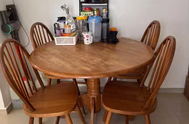 单间出租 • 梧槽 • 613 Yishun Street 61 • S$900 • 3房(2臥室) • 普通房