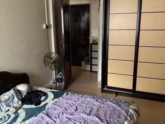 单间出租 • 梧槽 • 617 Yishun Ring Road • S$1000 • 3房(2臥室) • 主人房 照片