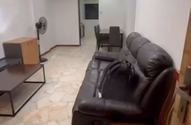 整套出租 • 武吉班让 • 430 Clementi Avenue 3 • S$3200 • 3房(2臥室) • 750ft² / 69m²