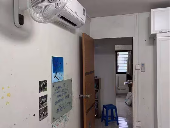 单间出租 • 义顺 • 209 Yishun Street 21 • S$600 • 3房(2臥室) • 普通房 照片