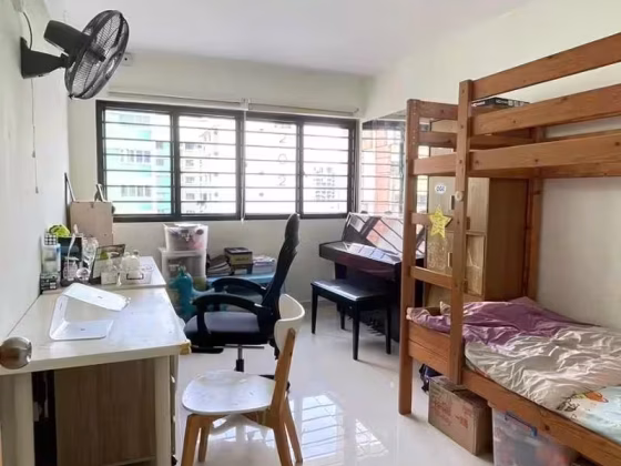 单间出租 • 义顺 • 209 Yishun Street 21 • S$600 • 3房(2臥室) • 普通房 照片