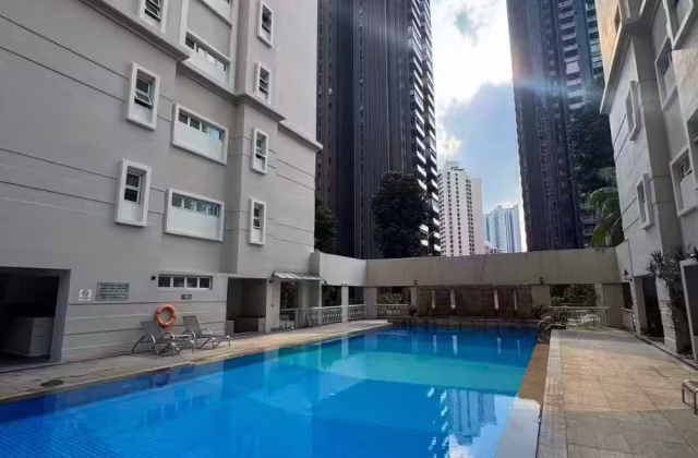 单间出租 • 勿洛 •  Euro-asia Court • S$2400 • 住宅公寓 • 主人房