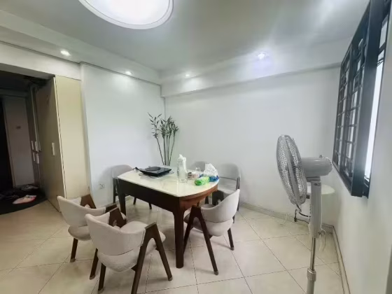 房屋出售 • 后港 • 484 Admiralty Link • S$570000 • 3房(2臥室) • 1184ft² / 109m² 照片