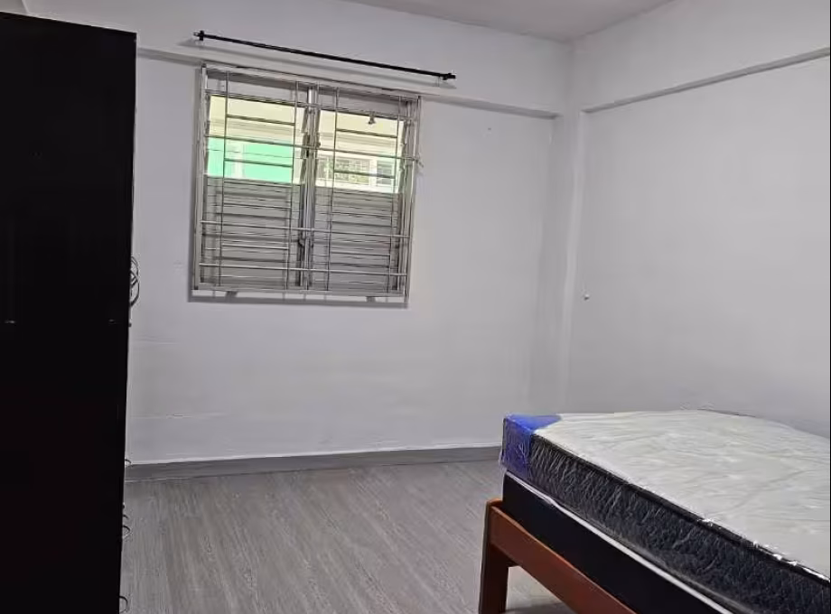 单间出租 • 乌节 • 644 Ang Mo Kio Avenue 4 • S$700 • 3房(2臥室) • 普通房 照片