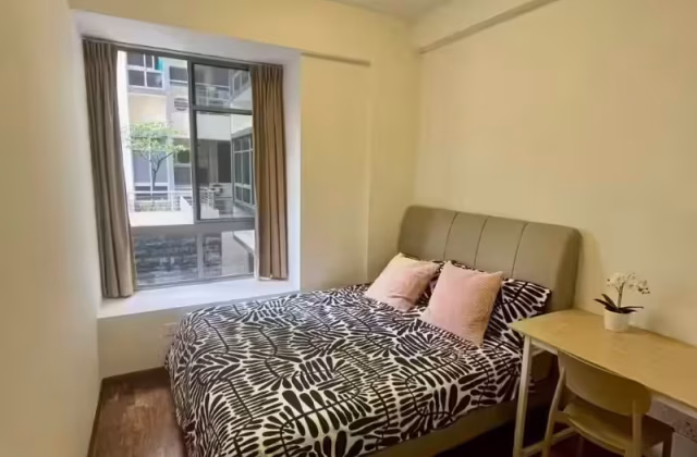 单间出租 • 芽笼 •  Atrium Residences • S$1550 • 住宅公寓 • 普通房