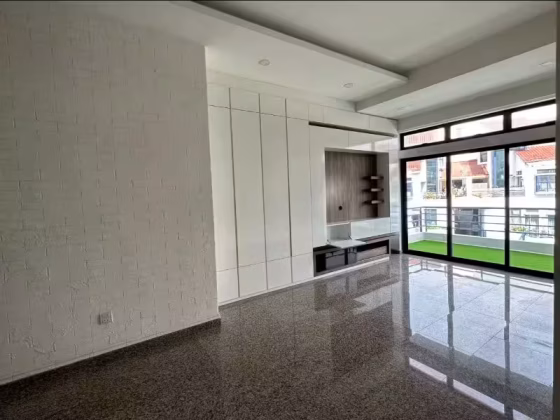 整套出租 • 诺维娜 •  Nineteen Shelford • S$4800 • 住宅公寓 • 947ft² / 87m² 照片