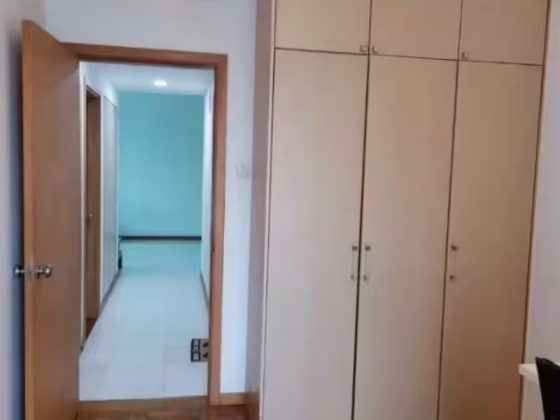 单间出租 • 武吉巴督 •  Hillview Regency • S$1600 • 共管公寓 • 普通房 照片