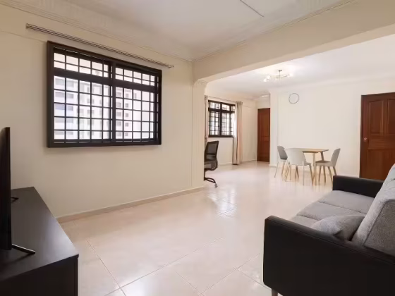 房屋出售 • 后港 • 405 Admiralty Link • S$528000 • 3房(2臥室) • 969ft² / 90m² 照片