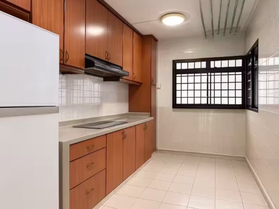 房屋出售 • 后港 • 405 Admiralty Link • S$528000 • 3房(2臥室) • 969ft² / 90m² 照片