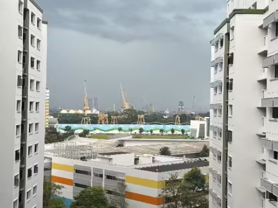 房屋出售 • 后港 • 405 Admiralty Link • S$528000 • 3房(2臥室) • 969ft² / 90m² 照片