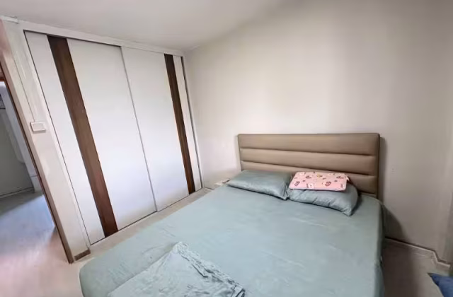 单间出租 • 金文泰 • 1 Telok Blangah Crescent • S$2000 • 3房(2臥室) • 主人房
