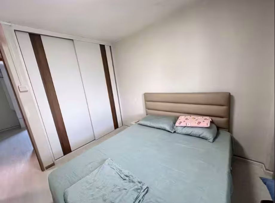 单间出租 • 金文泰 • 1 Telok Blangah Crescent • S$2000 • 3房(2臥室) • 主人房 照片