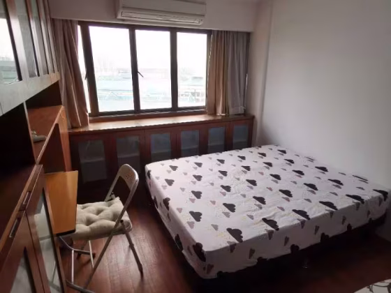 单间出租 • 马林百列 •  Braddell View • S$1400 • 共管公寓 • 普通房 照片