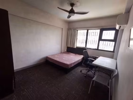单间出租 • 马林百列 •  Braddell View • S$1500 • 共管公寓 • 普通房 照片