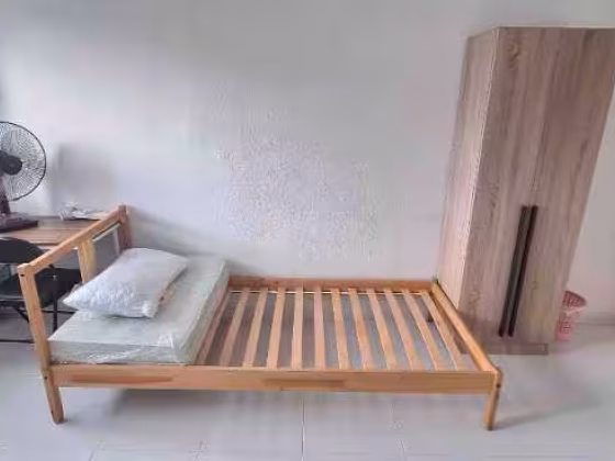 单间出租 • 三巴旺 • 173 Woodlands Street 13 • S$500 • 4房(3臥室) • 佣人房 照片
