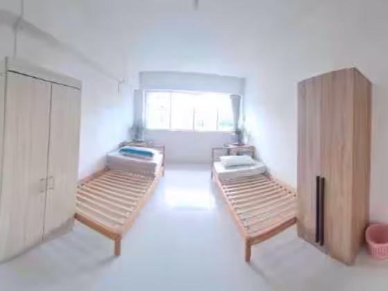 单间出租 • 三巴旺 • 173 Woodlands Street 13 • S$500 • 4房(3臥室) • 佣人房 照片