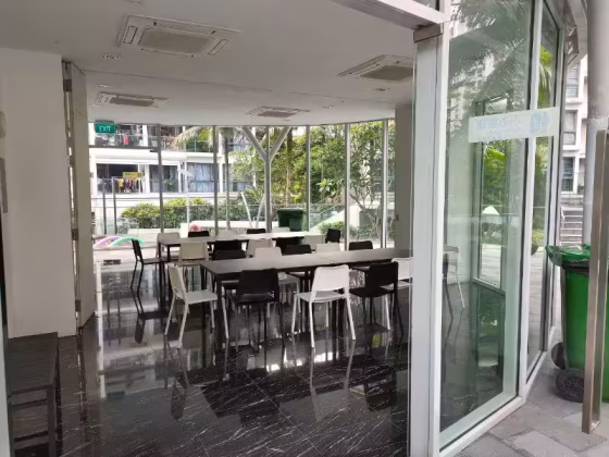 单间出租 • 碧山 •  Esparina Residences • S$1280 • 住宅公寓 • 普通房 照片