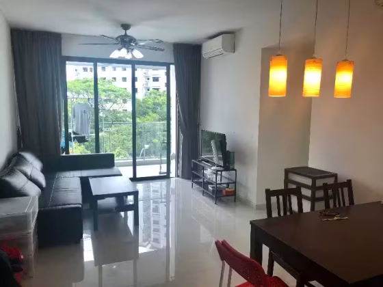 单间出租 • 碧山 •  Esparina Residences • S$1280 • 住宅公寓 • 普通房 照片