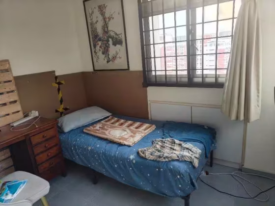 单间出租 • 宏茂桥 • 574 Pasir Ris Street 53 • S$550 • 3房(2臥室) • 佣人房 照片