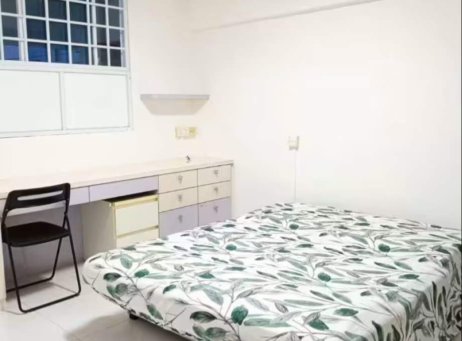整套出租 • 蔡厝港 • 12 Holland Avenue • S$1200 • 3房(2臥室) •  照片