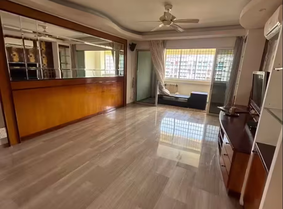 单间出租 • 西部集水区 • 856B Tampines Street 82 • S$1500 • 4房(3臥室) • 主人房 照片
