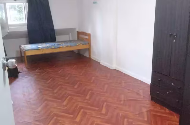 单间出租 • 武吉知马 • 515 Bedok North Avenue 2 • S$600 • 3房(2臥室) • 普通房