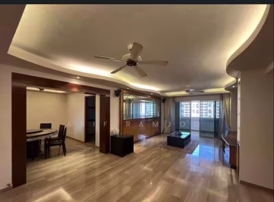 单间出租 • 西部集水区 • 856B Tampines Street 82 • S$1700 • 5房(4臥室) • 主人房 照片
