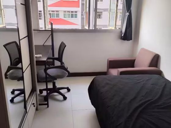 单间出租 • 梧槽 • 458 Yishun Avenue 11 • S$800 • 4房(3臥室) • 普通房 照片