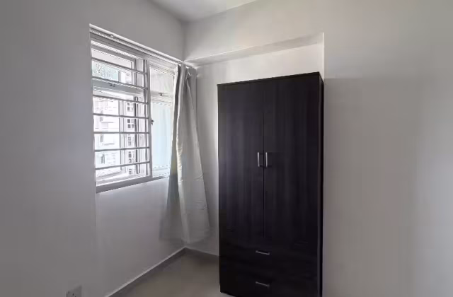 单间出租 • 武吉巴督 • 384 Bukit Batok West Avenue 5 • S$950 • 4房(3臥室) • 普通房