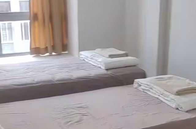 单间出租 • 欧南 •  The Sunflower • S$2400 • 住宅公寓 • 主人房