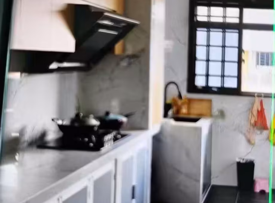 单间出租 • 武吉巴督 • 422 Bukit Batok West Avenue 2 • S$500 • 4房(3臥室) • 床位出租 照片