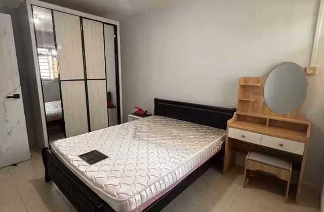单间出租 • 梧槽 • 108 Yishun Ring Road • S$850 • 3房(2臥室) • 普通房