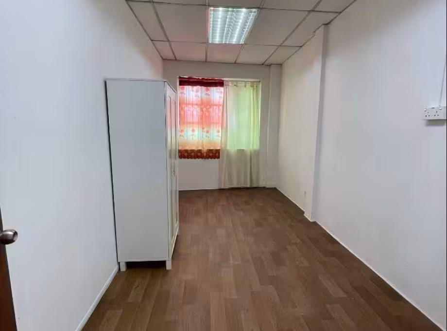 单间出租 • 博物馆 •  Geylang Road • S$1288 • 店屋 • 普通房 照片