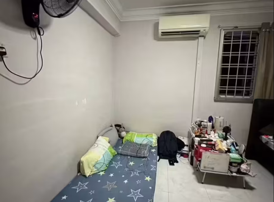单间出租 • 巴耶利峇 • 250 Jurong East Street 24 • S$450 • 3房(2臥室) • 普通房 照片