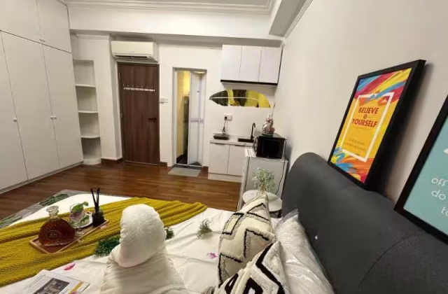 单间出租 • 武吉知马 •  Kew Residencia • S$1968 • 联排排屋 • 主人房