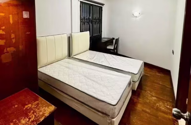 单间出租 • 南部群岛 •  Wilkie 48 • S$2200 • 住宅公寓 • 主人房