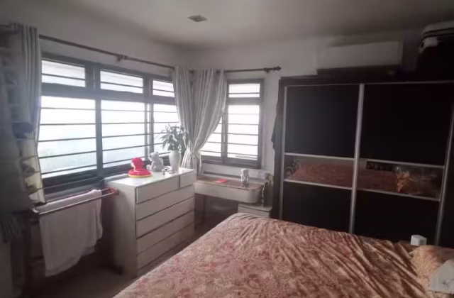 单间出租 • 红山 • 605 Senja Road • S$1600 • 4房(3臥室) • 主人房