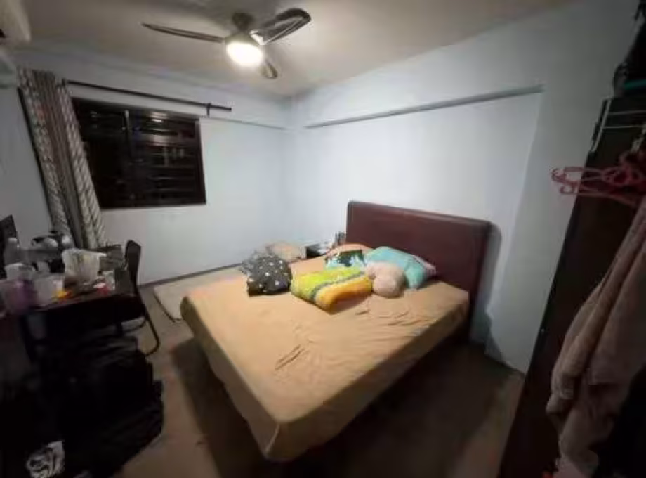 单间出租 • 武吉巴督 • 348 Bukit Batok Street 34 • S$950 • 4房(3臥室) • 普通房 照片