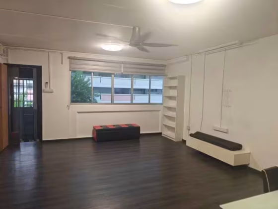 单间出租 • 梧槽 • 130 Yishun Street 11 • S$800 • 3房(2臥室) • 普通房 照片