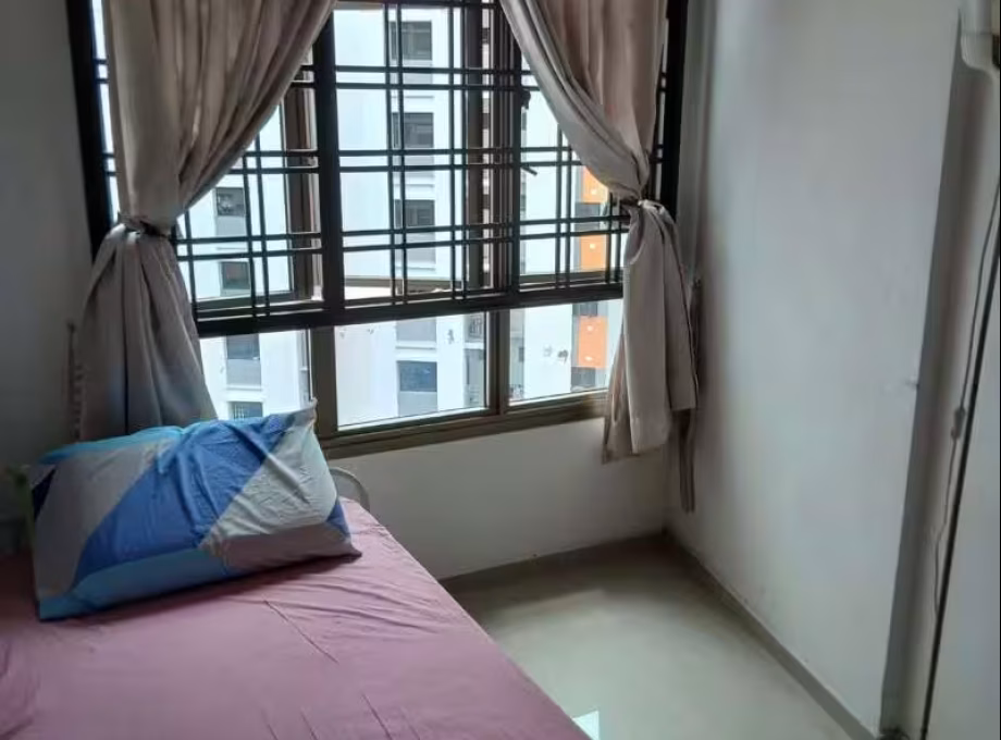 单间出租 • 林厝港 • 678A Jurong West Street 64 • S$600 • 5房(4臥室) • 普通房 照片