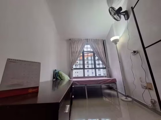 单间出租 • 林厝港 • 678A Jurong West Street 64 • S$600 • 5房(4臥室) • 普通房 照片