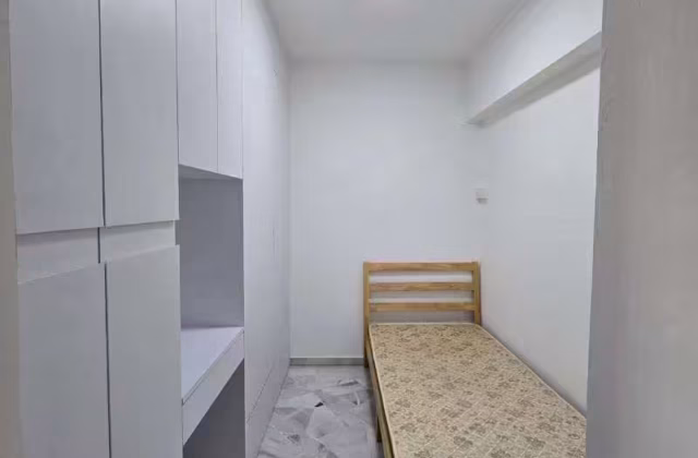 单间出租 • 林厝港 • 848 Jurong West Street 81 • S$950 • 3房(2臥室) • 普通房